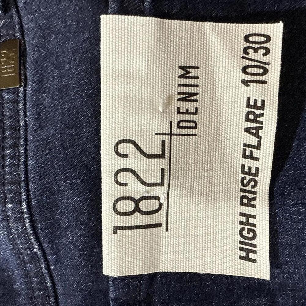 1822 Denim size10/30High Rise Flare Jeans - Women's 10/30 29 1/2” inseam - Picture 4 of 6
